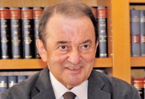 Απεβίωσε ο γνωστός δικηγόρος και πολιτικός Κύπρος Χρυσοστομίδης